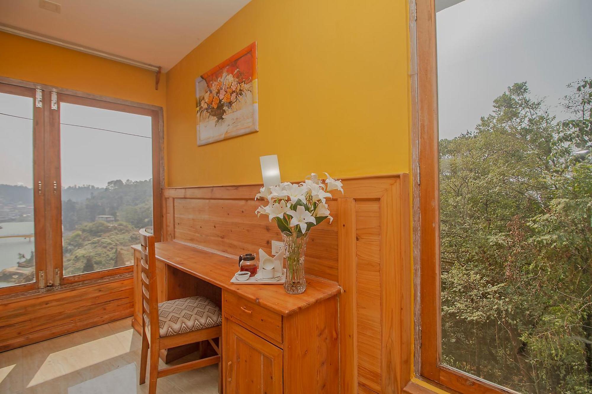 Mount Queens Hill Resort & Spa Mirik Exterior photo